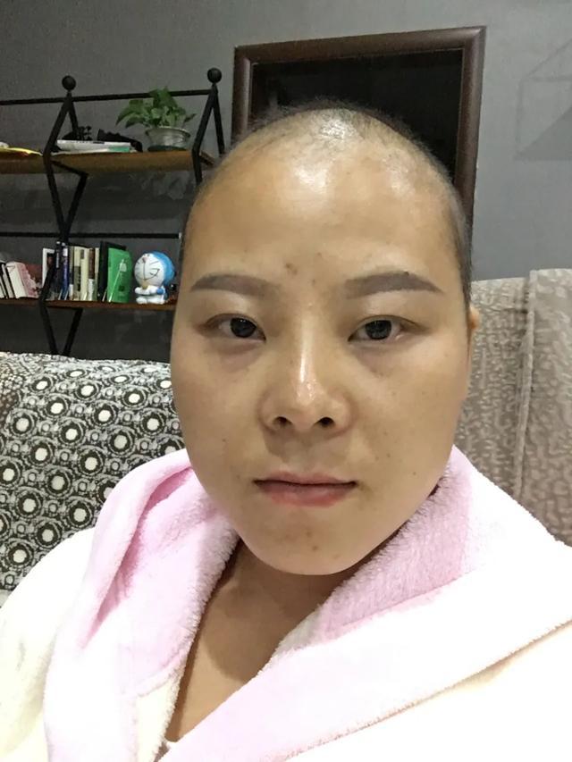 剪掉长发与癌症对抗现在她是赛普明9博体育星教练(图8)