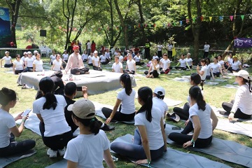 2019第五届国际瑜伽日9博体育乐清市健身瑜伽大会盛大举行(图5)